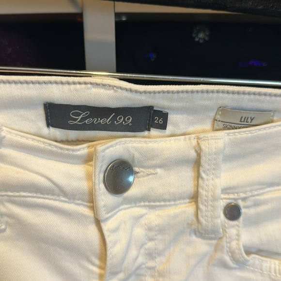 Level 99 white 4 pocket Lila skinny straight jeans size 26 - Picture 2 of 3